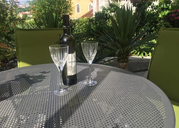 Paola Апартаменты *