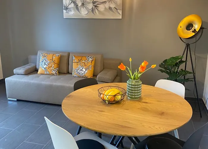 Paola Апартаменты