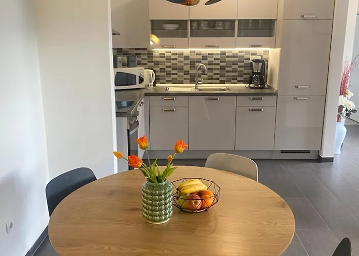 Paola Апартаменты Опатия